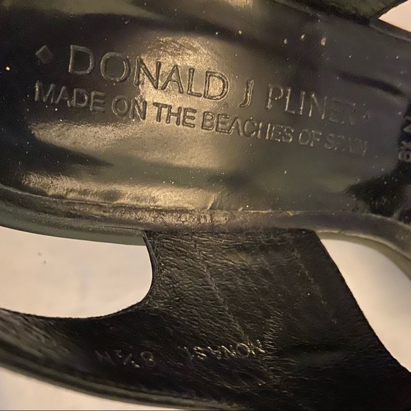 Donald J Pilner Black open toe Sandal size 8.5N - Picture 3 of 11